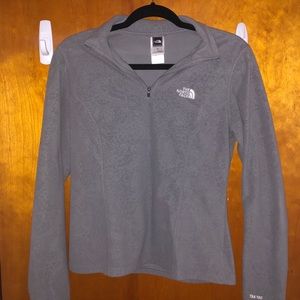 Women’s North Face Pullover